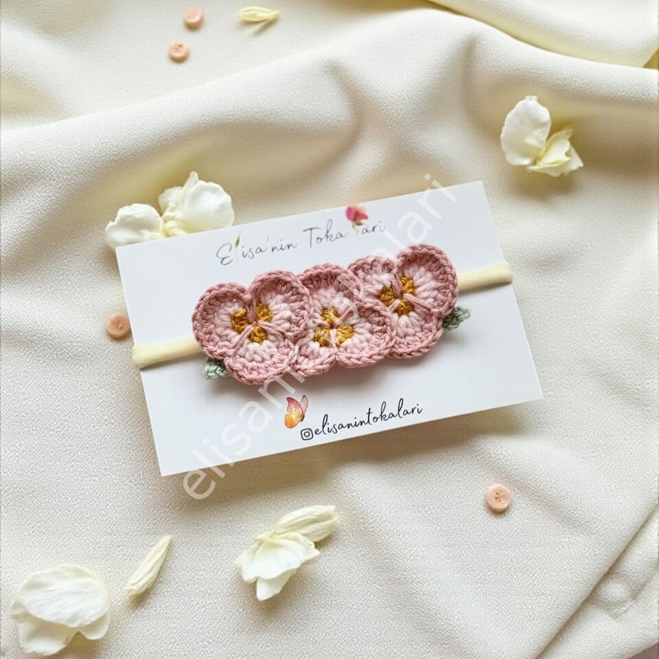 HANDMADE CROCHET TRIPLE FLOWER BABY HEADBAND – SOFT & ELASTIC BAND
