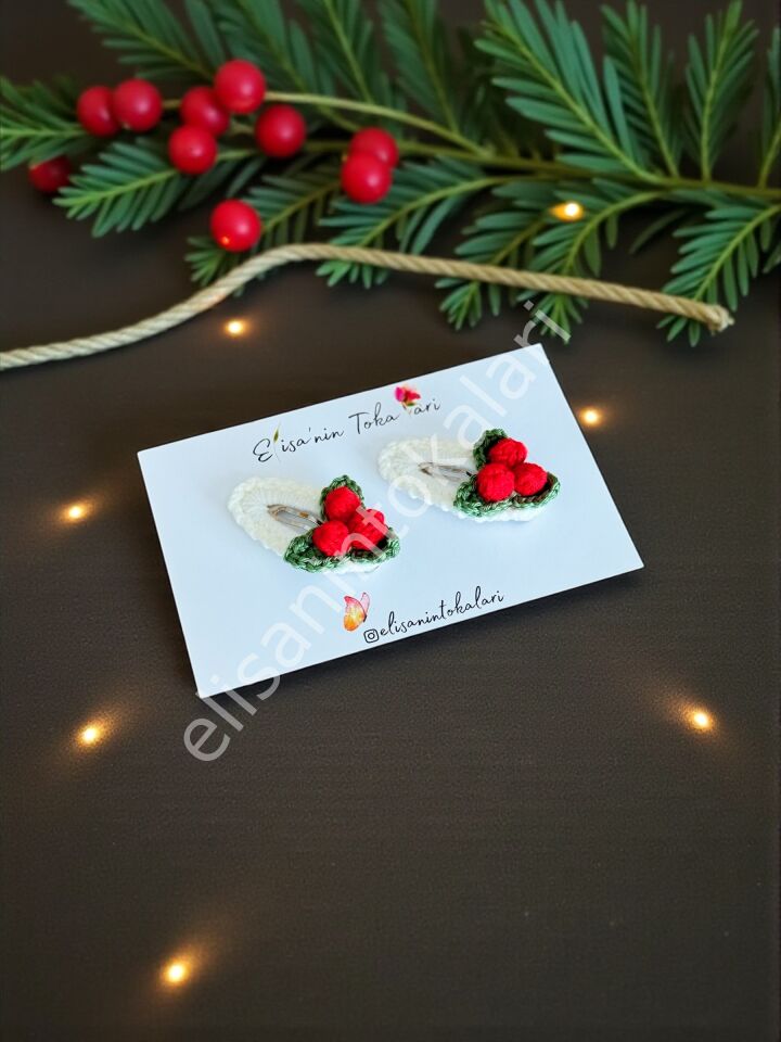 CROCHET CHRISTMAS KOKINA HAIR PIN