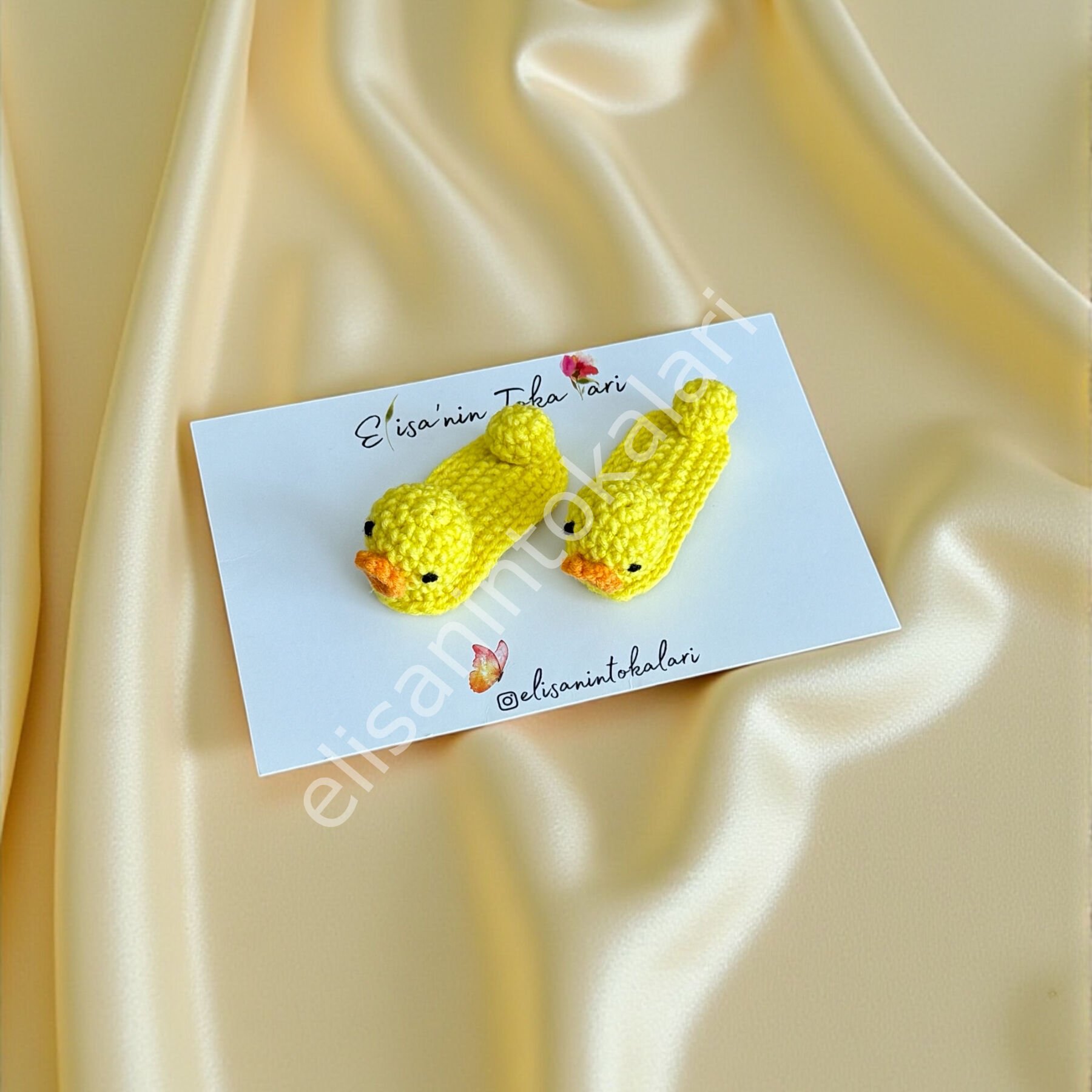 HANDMADE AMIGURUMI CHICK SNAP CLIP – 5 CM CROCHET HAIR PIN