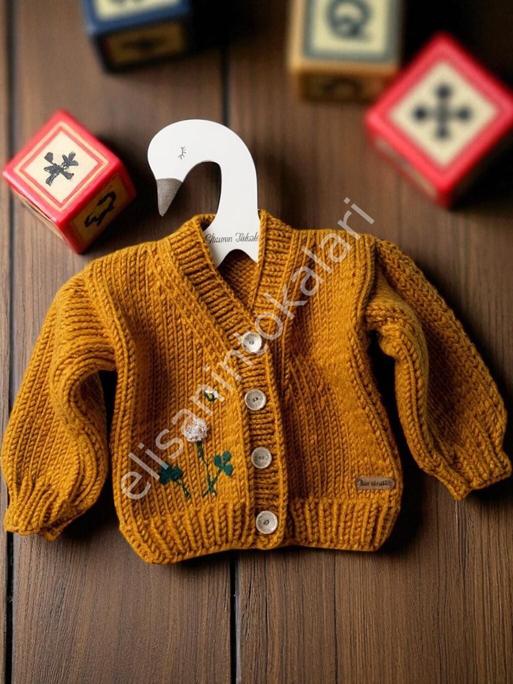 EMBRİODERY KİDS CARDİGAN 5 YEARS 3 PCS