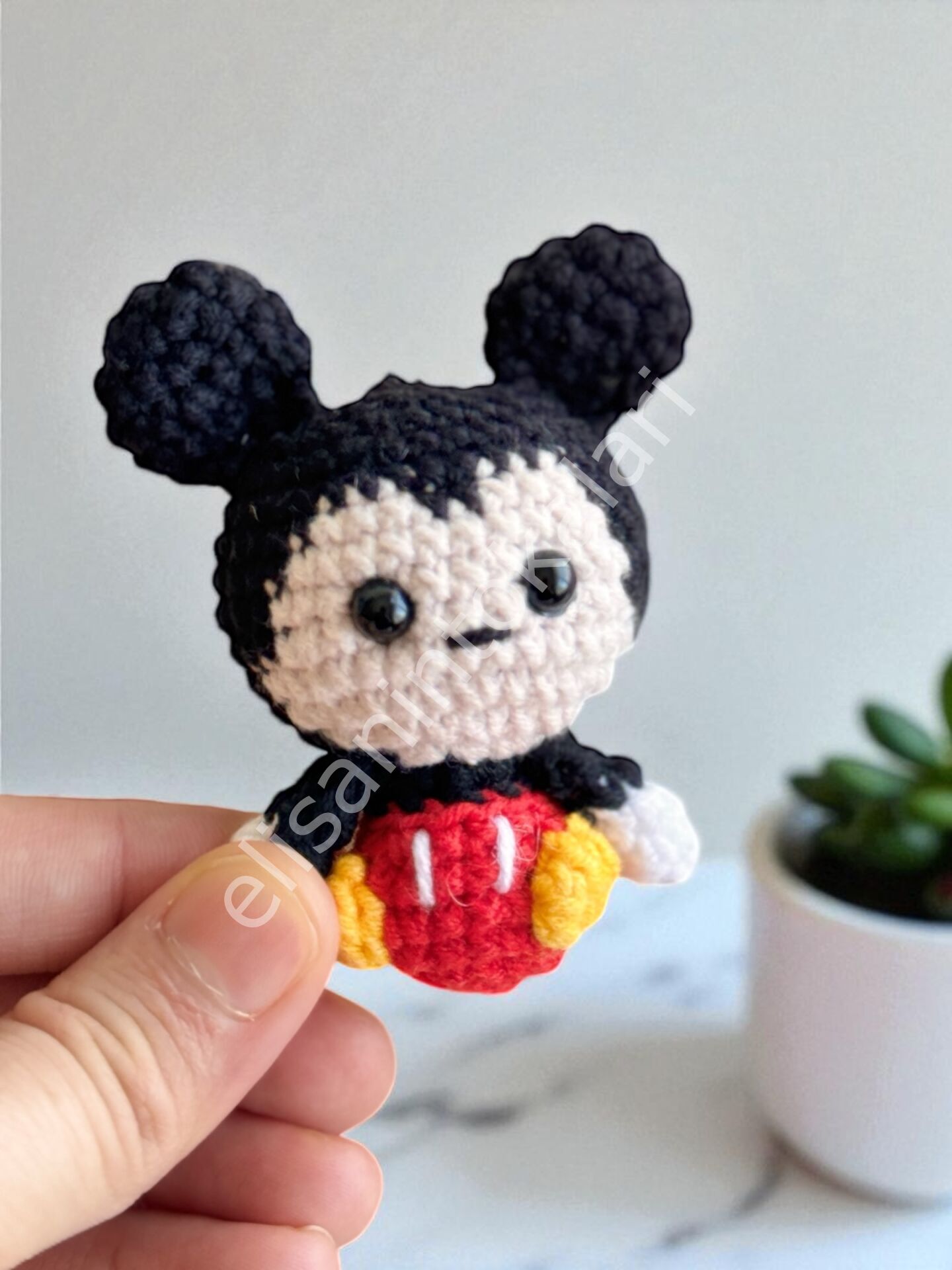 MİCKEY MİNİ KEYCHAİN