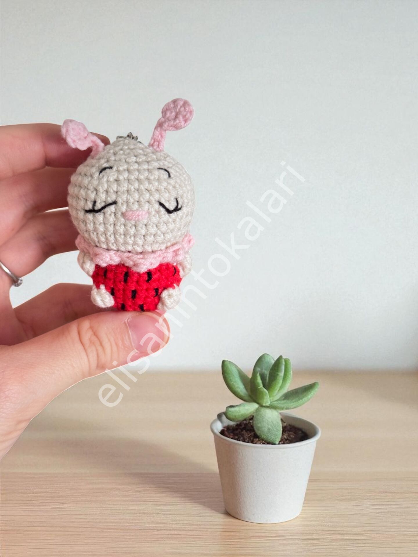 LADYBUG MINI KEYCHAIN 5 PCS