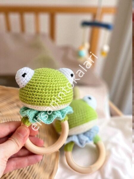 FROG BABY RATTLE