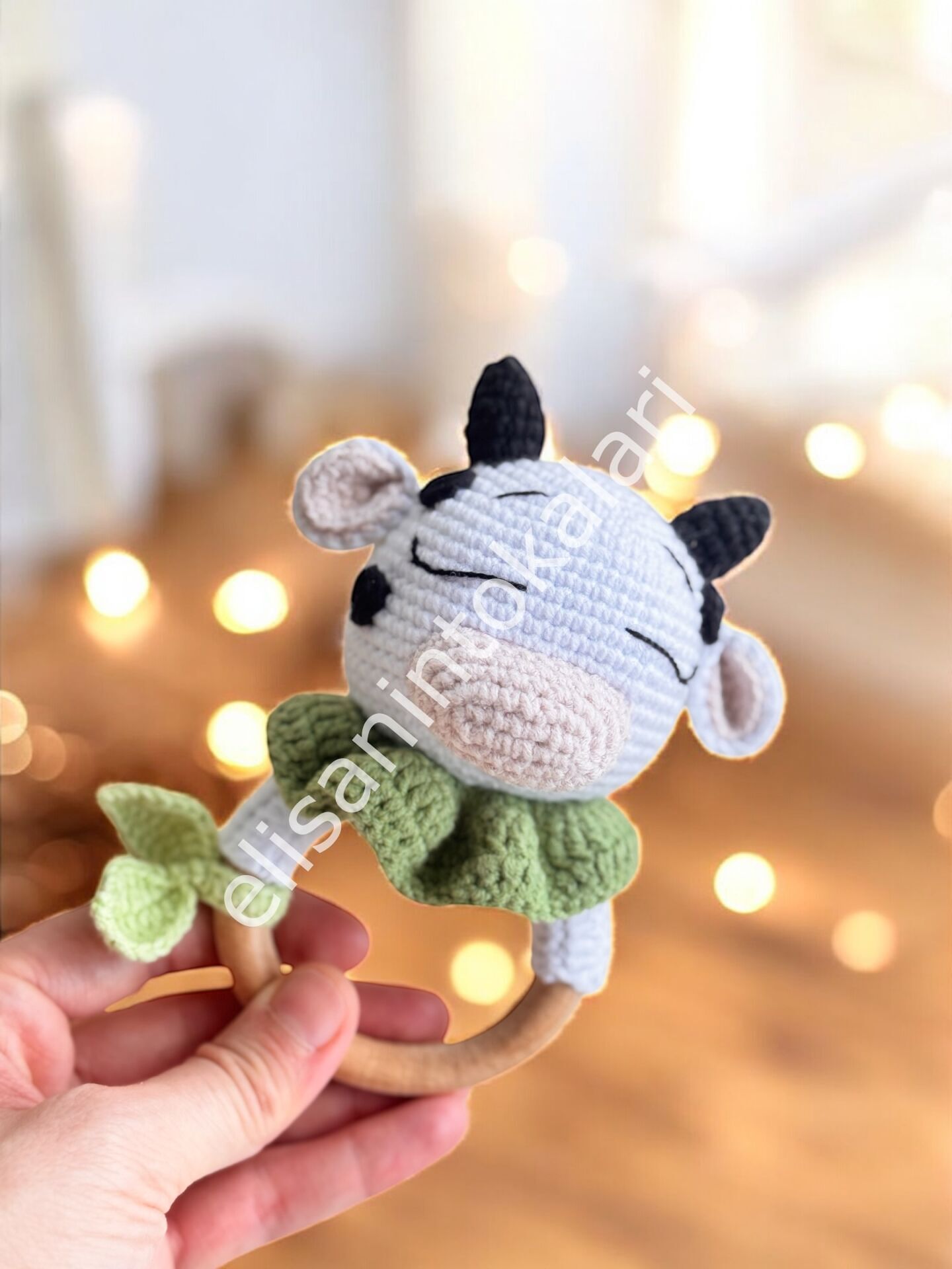 COW AMIGURIMI BABY RATTLE